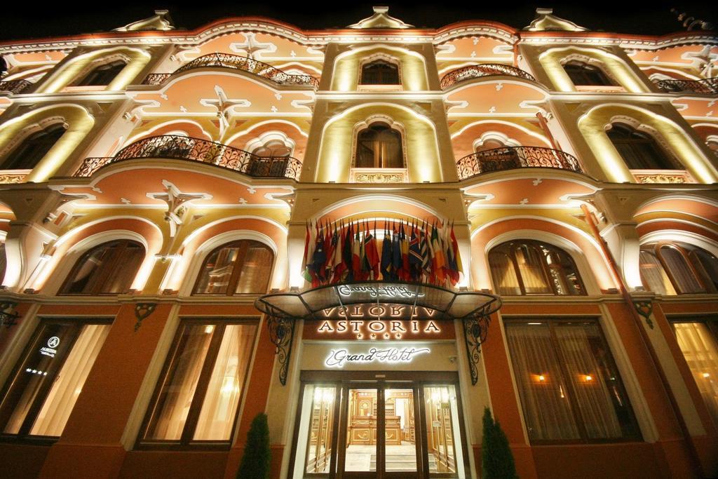 Astoria Grand Hotel Oradea Extérieur photo